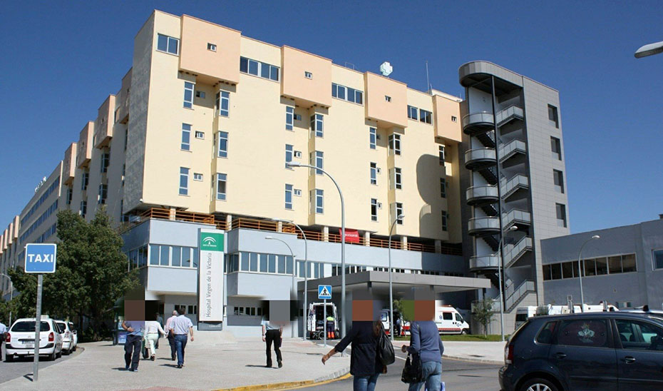 Trasladado al hospital tras el incendio en la cocina de una vivienda en Málaga capital